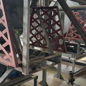 Модульная котельная МКУ-1,25 на основе котла КВм-1,25 на древесных отходах со шнековой подачей